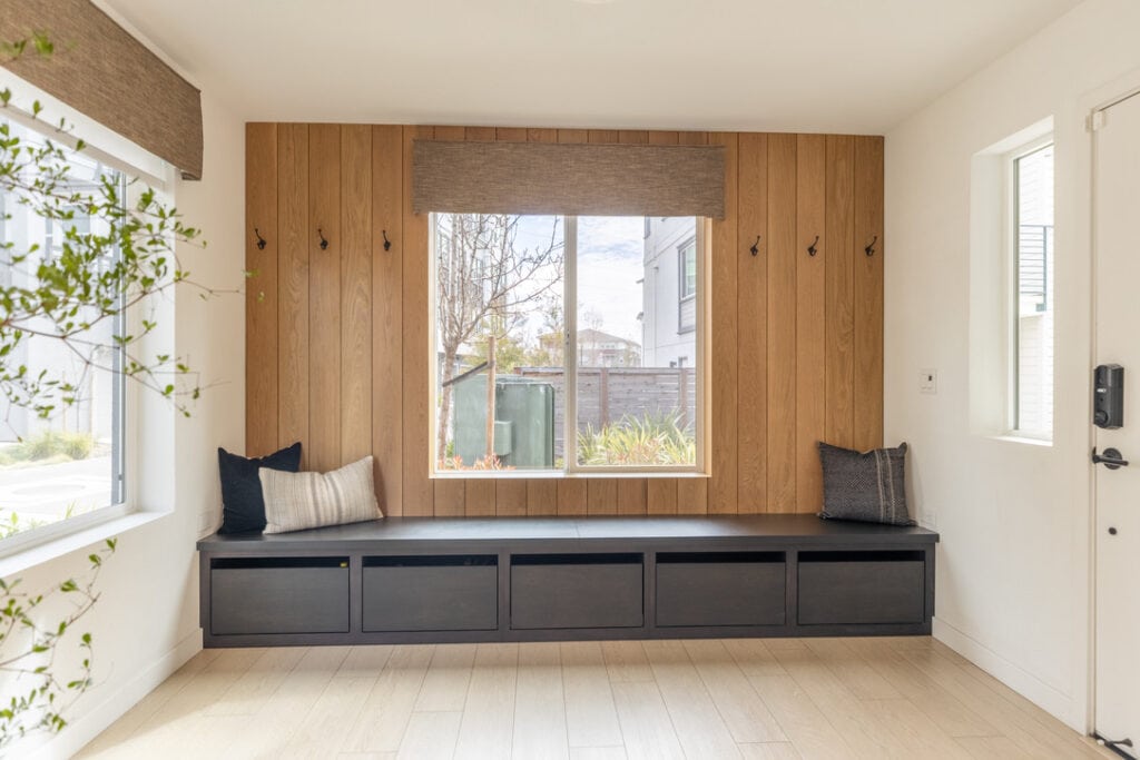 7e065c0f bf1a 462f a276 8cbf651e3183 1 105 c